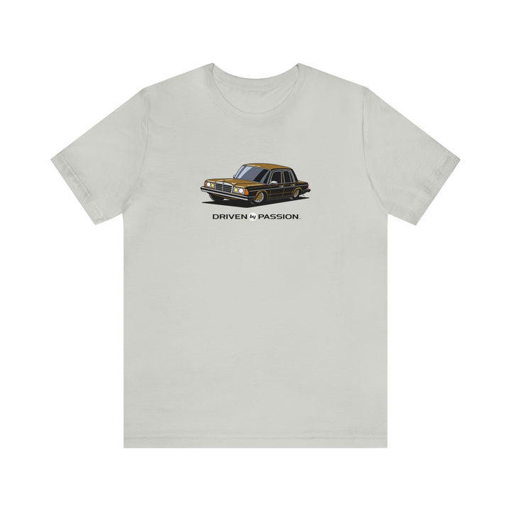 Brown W123 Sedan (Hubcap Wheels) T-Shirt