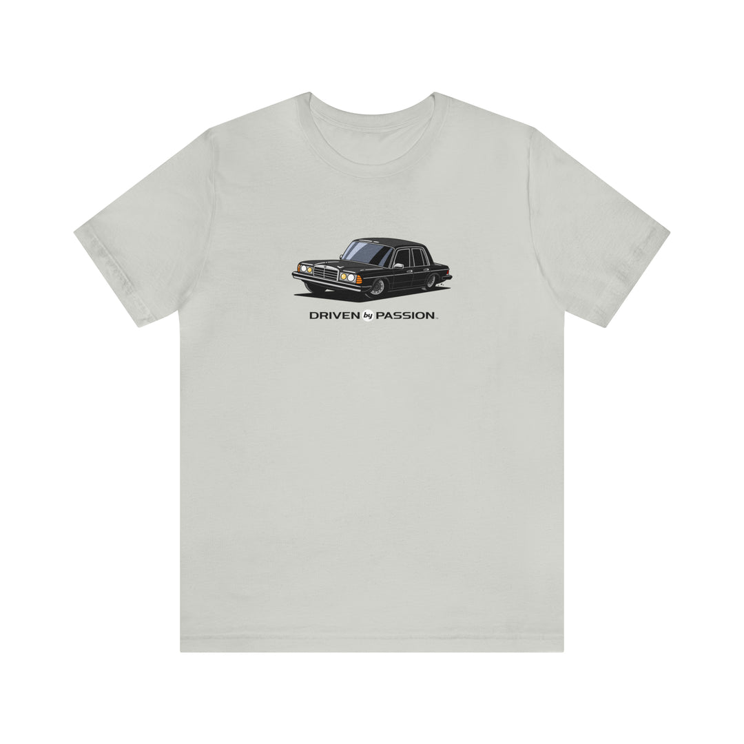 Black W123 Sedan (Hubcap Wheels) T-Shirt