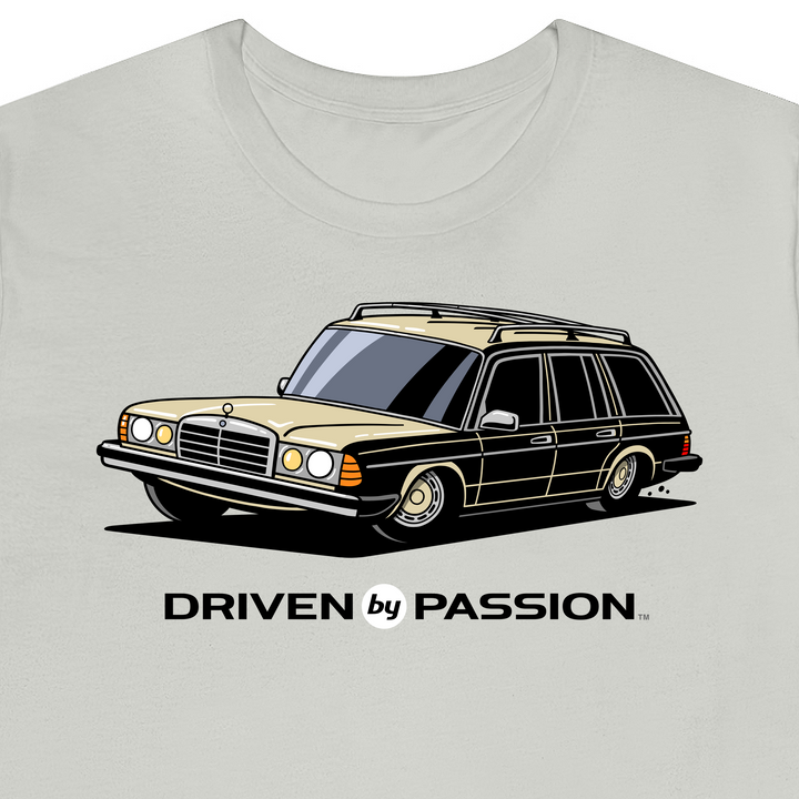 Light Beige S123 Wagon (Hubcap Wheels) T-Shirt