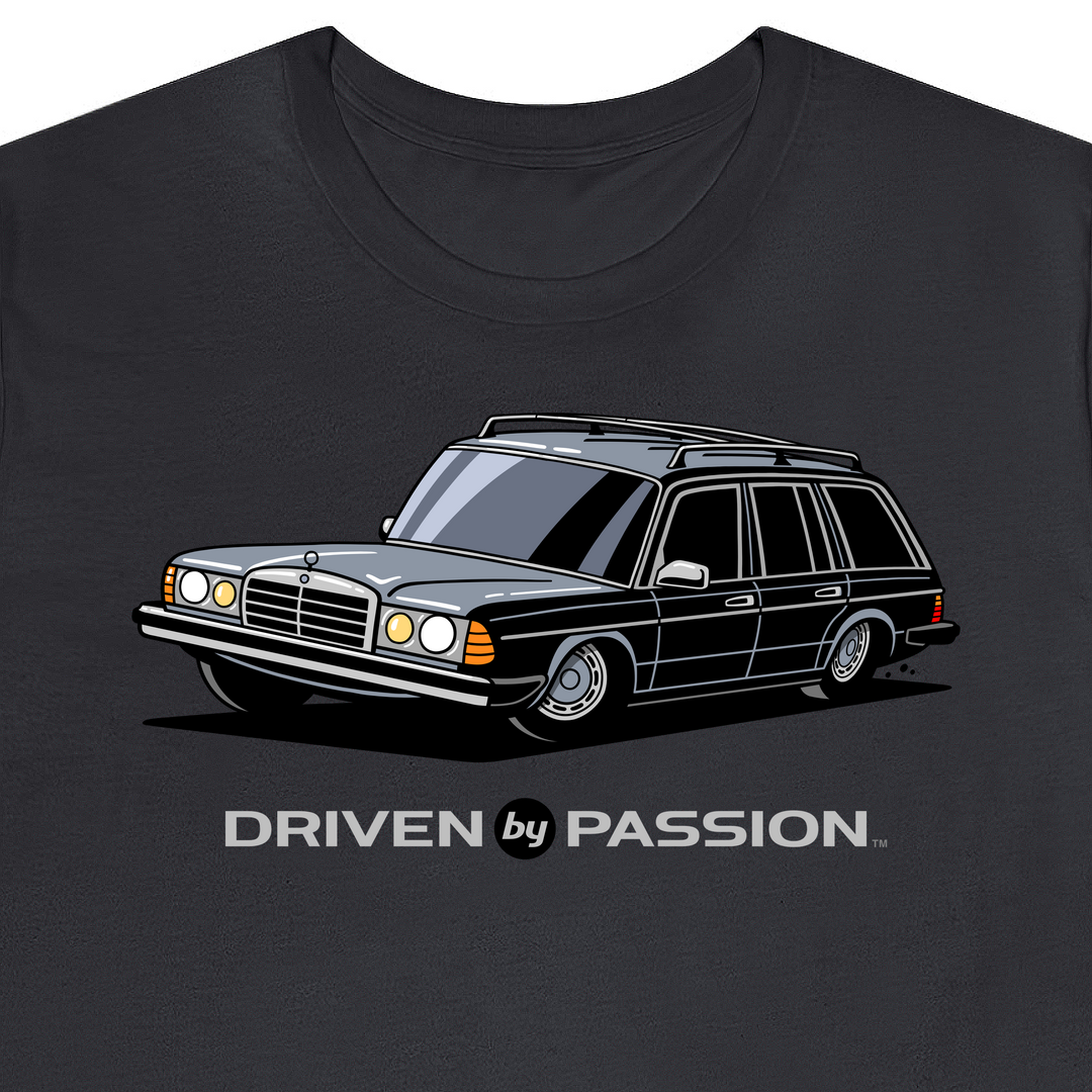 Medium Silver S123 Wagon (Hubcap Wheels) T-Shirt