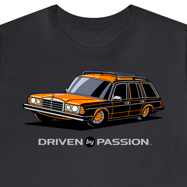 Orange S123 Wagon (Hubcap Wheels) T-Shirt