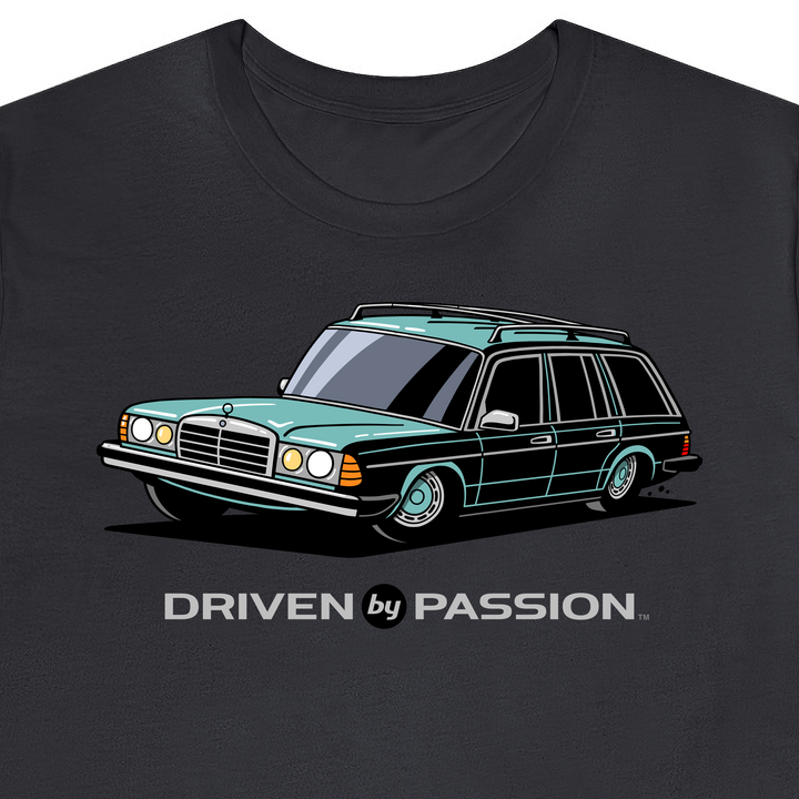 Turquoise T123 Wagon (Hubcap Wheels) T-Shirt