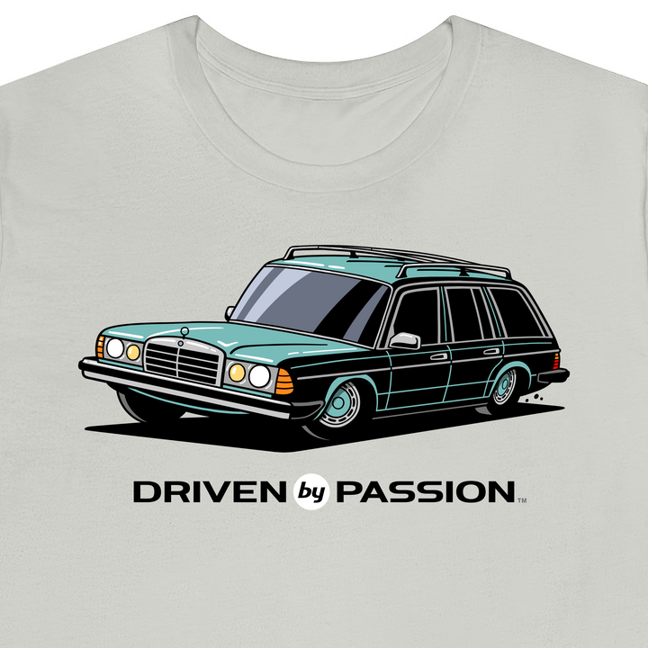 Turquoise T123 Wagon (Hubcap Wheels) T-Shirt