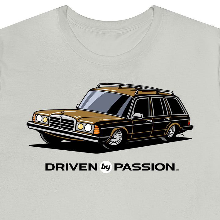 Brown S123 Wagon (Bundt Wheels) T-Shirt