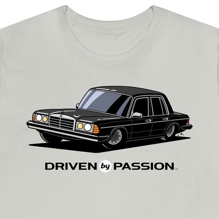 Black W123 Sedan (Hubcap Wheels) T-Shirt