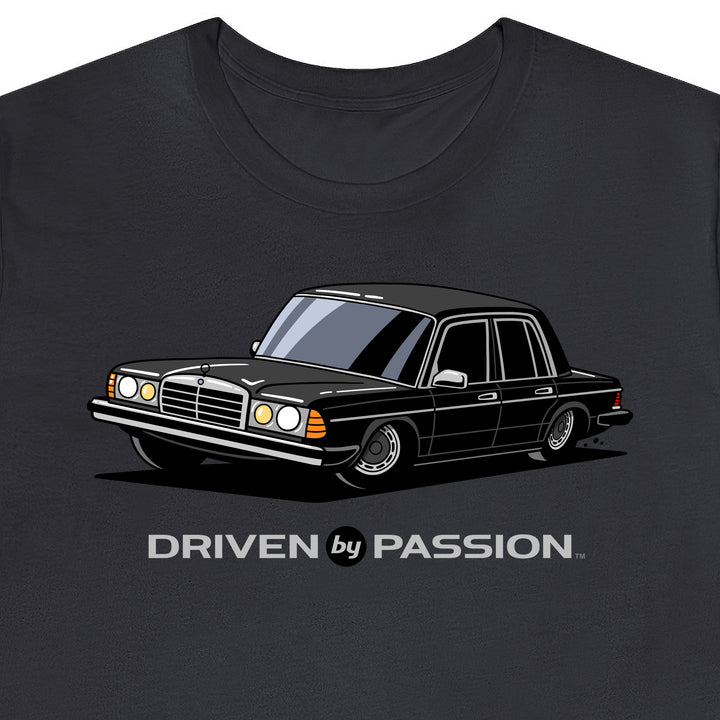 Black W123 Sedan (Hubcap Wheels) T-Shirt