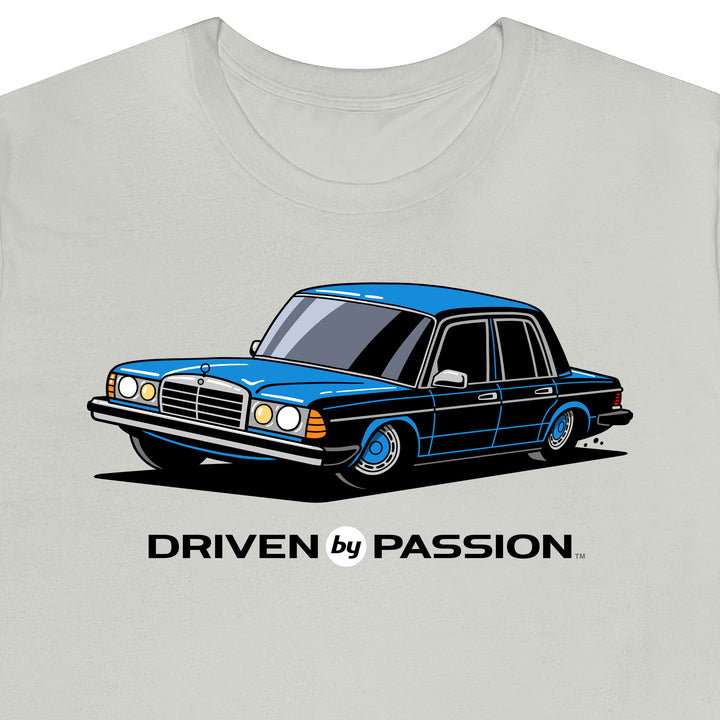Blue W123 Sedan (Hubcap Wheels) T-Shirt