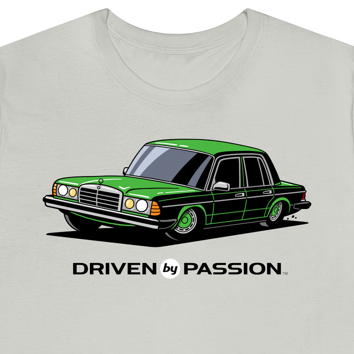 Green W123 Sedan (Hubcap Wheels) T-Shirt