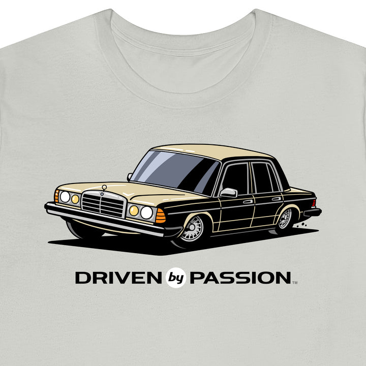 Light Beige W123 Sedan (Bundt Wheels) T-Shirt