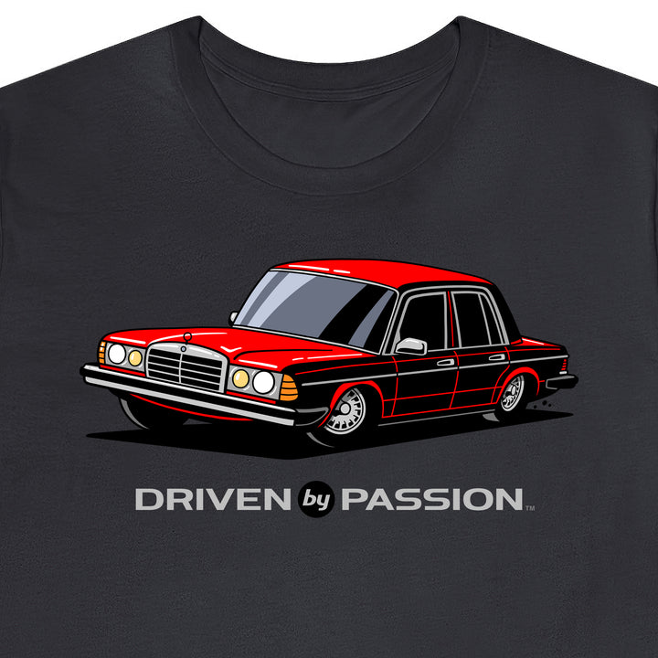 Red W123 Sedan (Bundt Wheels) T-Shirt