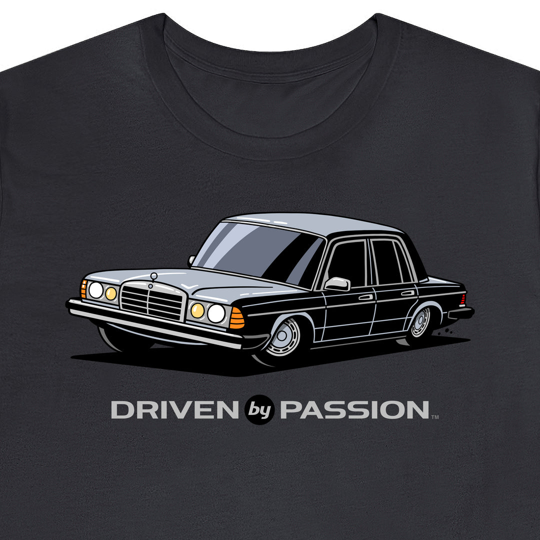 Silver W123 Sedan (Hubcap Wheels) T-Shirt