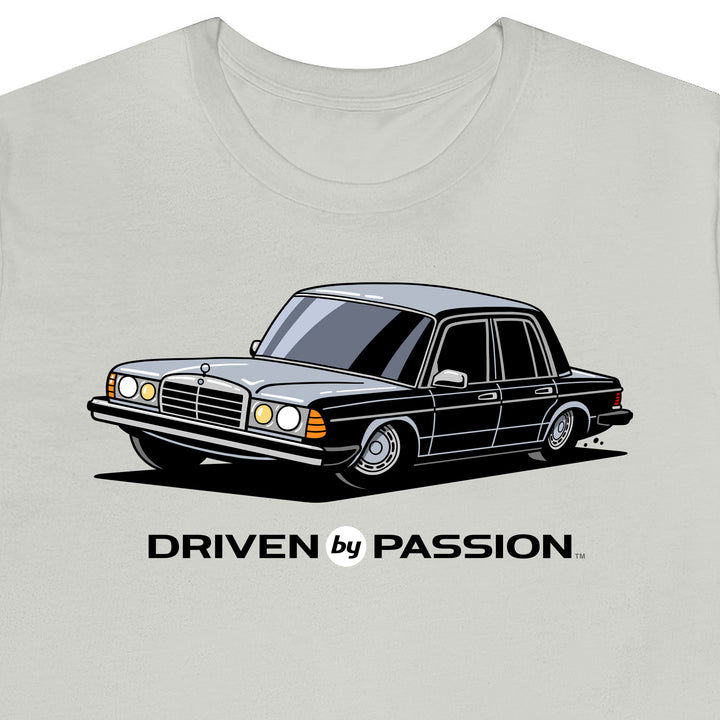 Silver W123 Sedan (Hubcap Wheels) T-Shirt
