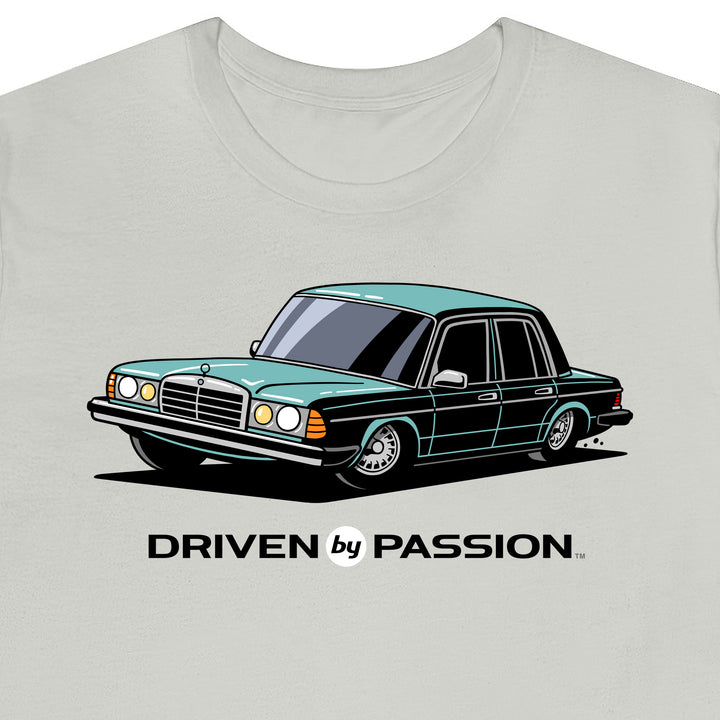 Turquoise W123 Sedan (Bundt Wheels) T-Shirt
